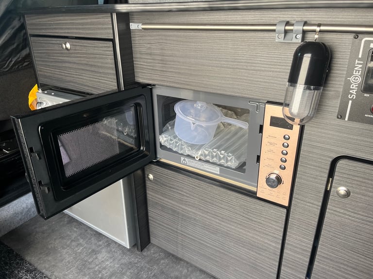 Ford, TRANSIT CUSTOM, Campervan , Manual, 1996 (cc)