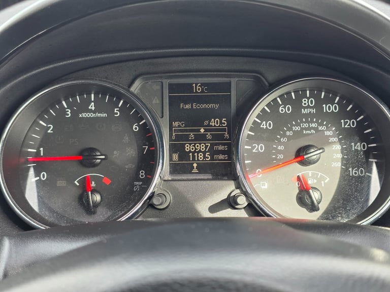 2012 Nissan Qashqai 1.6 [117] Tekna 5dr HATCHBACK Petrol Manual