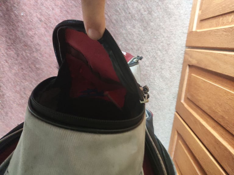 Bayhill (By Palmer), Black & Red Golf Bag with Dividers & Carry Strap - Exc Con