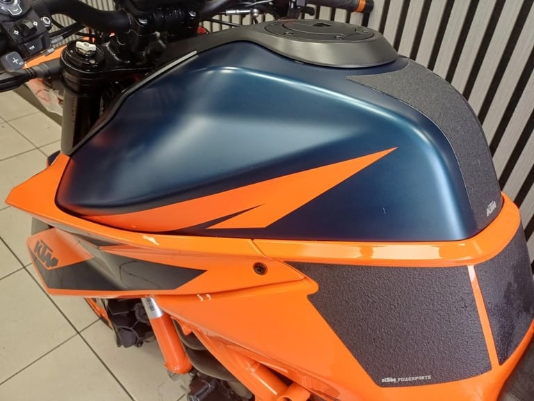 KTM 1290 SUPERDUKE R   21 REG    14304 MILES    DELIVERY    FINANCE    PX