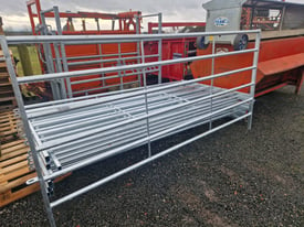 Brand new 10ft x 5ft cattle hurdles come with 1 pin tractor 