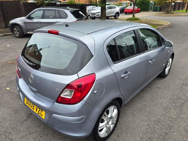 2009 Vauxhall Corsa 1.4i 16V Design 5dr Auto HATCHBACK PETROL Automatic