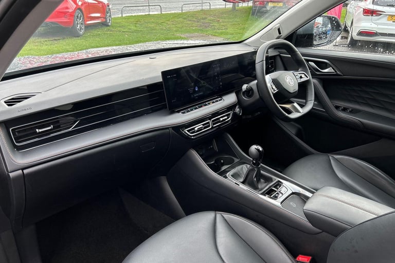 2025 MG MG HS 1.5 T-GDI Trophy 5dr ESTATE PETROL Manual