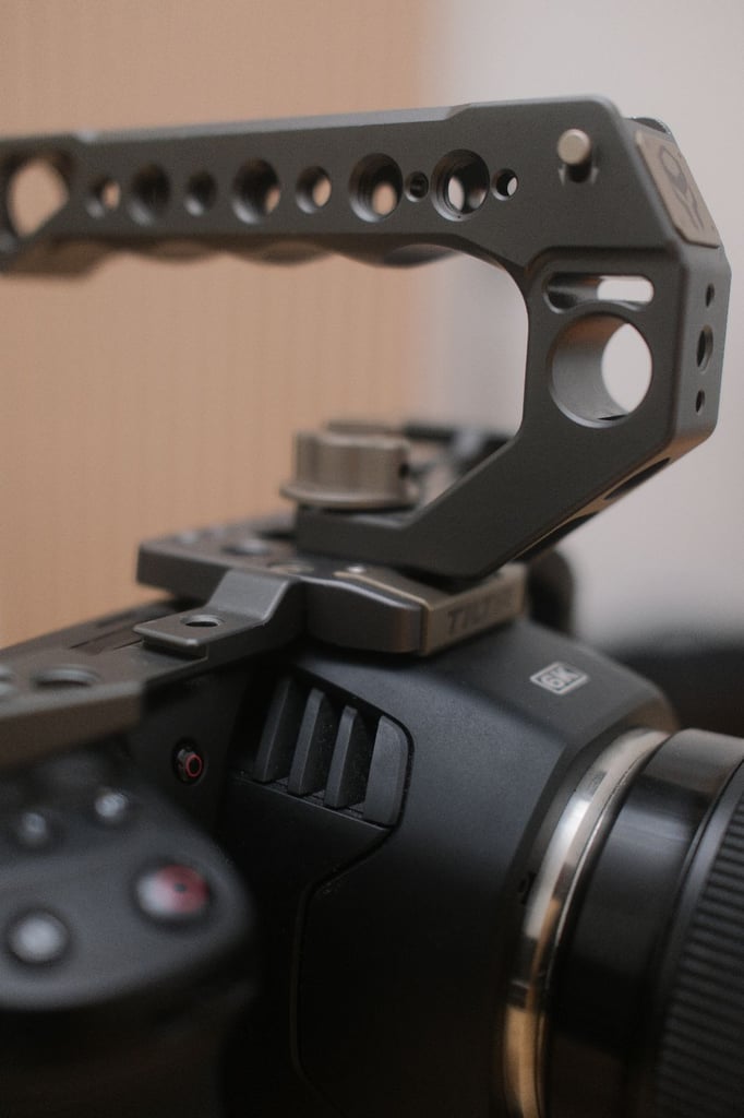 Blackmagic Pocket Cinema Camera 6K (EF Mount) - Tilta Cage + Sigma 18–35mm