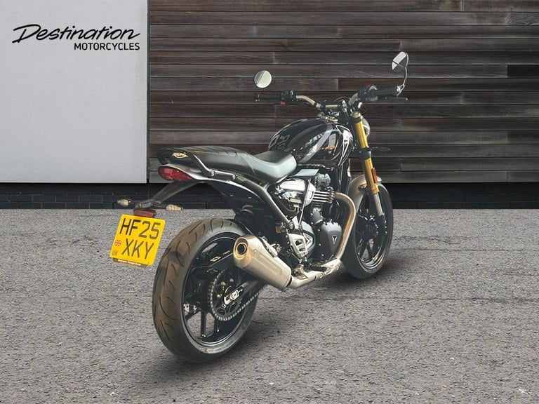 2025 Triumph Speed 400 STANDARD COLOUR Petrol black 6 Speed