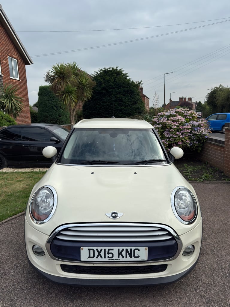 Mini Cooper Hatchback 2015 Manual 5 doors