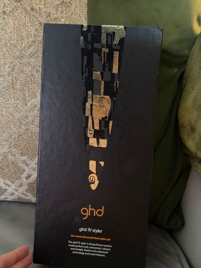 image for GHD HAIR STRAIGHTENERS IN GREAT CONDITION