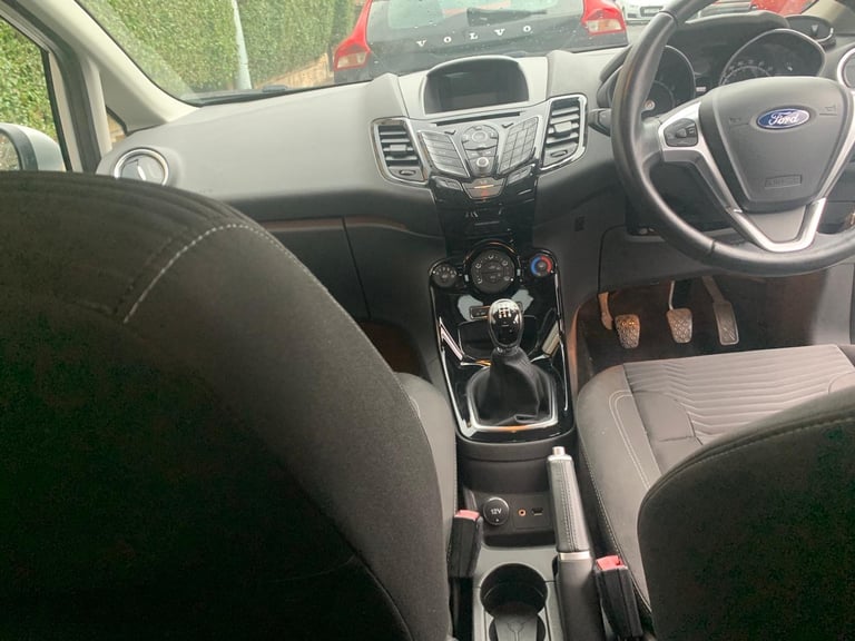 Ford, FIESTA, Hatchback, 2015, Manual, 998 (cc), 5 doors