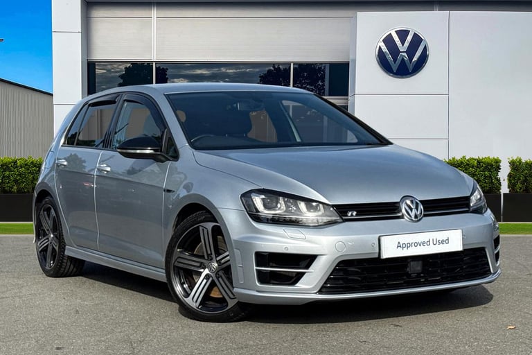 image for 2015 Volkswagen Golf 2.0 TSI (BMT) (s/s) AWD R | Parking Sensors | ACC Hatchback Manual