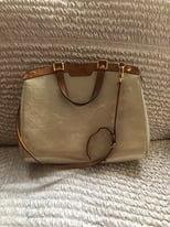 Louis vuitton | Handbags, Purses & Women's Bags for Sale | Gumtree