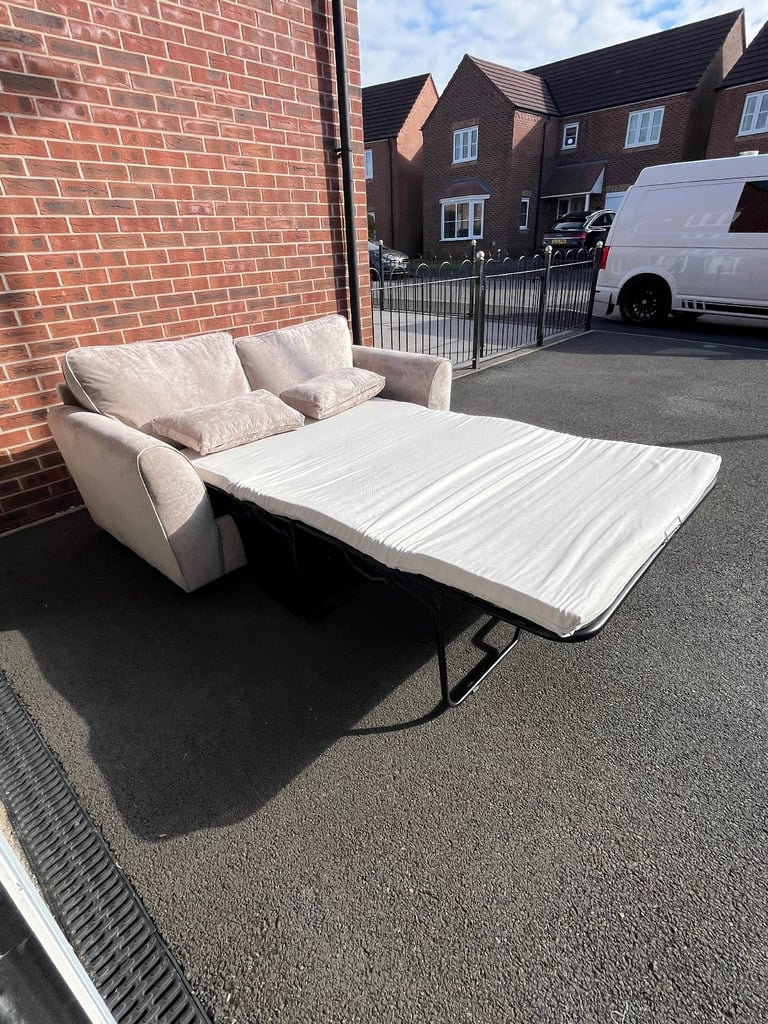 Brand new sofa bed CAN DELIVER 