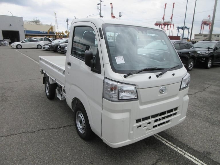 2024 Daihatsu Hijet 4WD MANUAL 660cc KEI MINI TRUCK DELIVERY MILEAGE Truck Petrol Manual