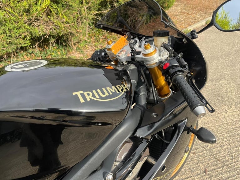 2007 07 TRIUMPH DAYTONA 675 SPORTS 600 WHITE NEW MOT SUPERSPORT TRIPLE BLACK