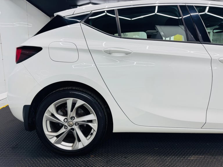 2018 Vauxhall Astra 1.6 CDTi BlueInjection SRi Euro 6 (s/s) 5dr HATCHBACK Diesel Manual