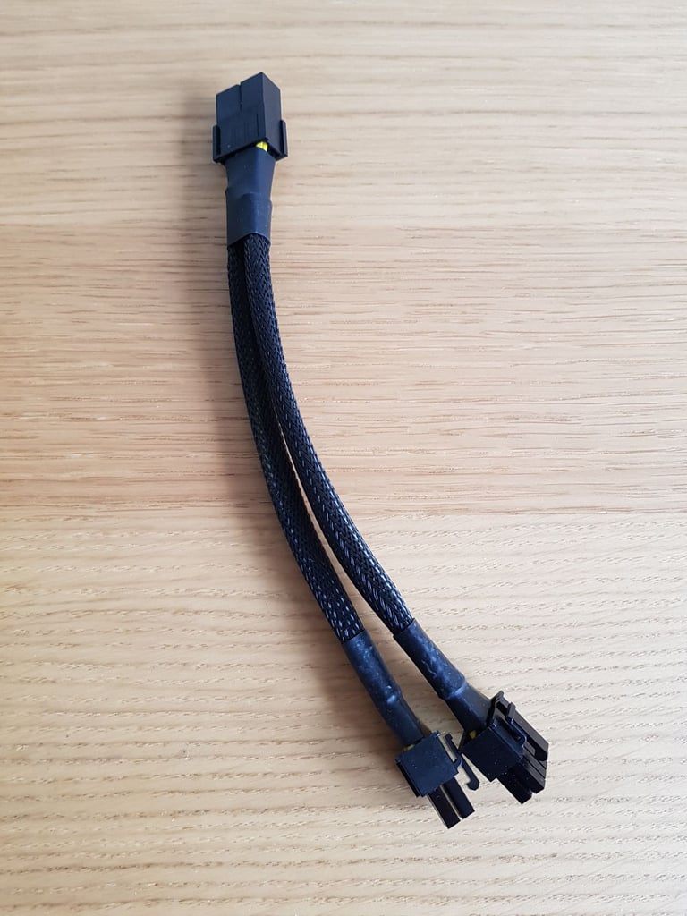 image for 6/8 pin PCI-e power cable splitter
