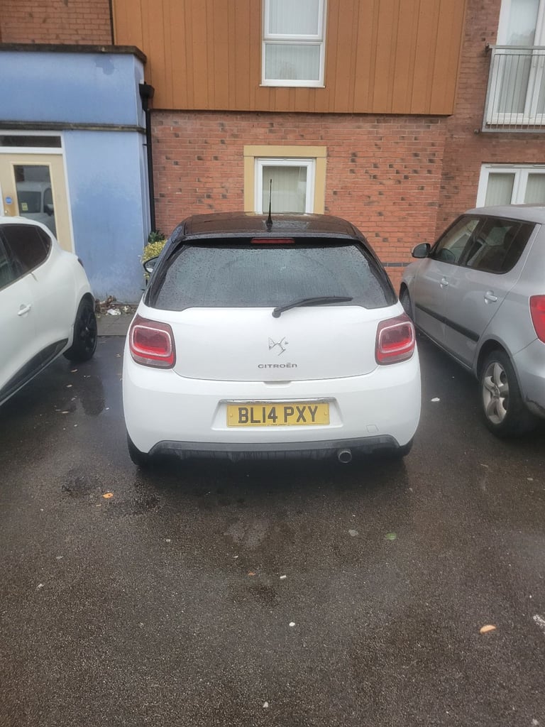 Citroen, DS3, Hatchback, 2014, Manual, 1598 (cc), 3 doors