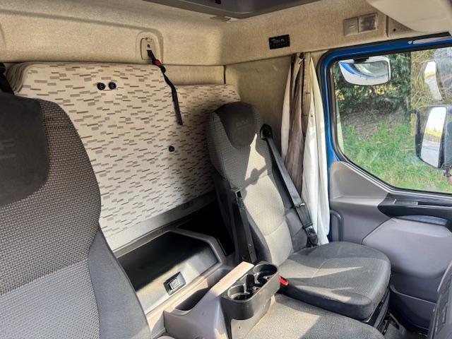 2014 14 DAF LF 210 Euro 6 high roof double sleeper 22ft box tie rails