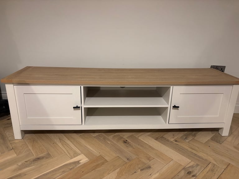 TV cabinet 