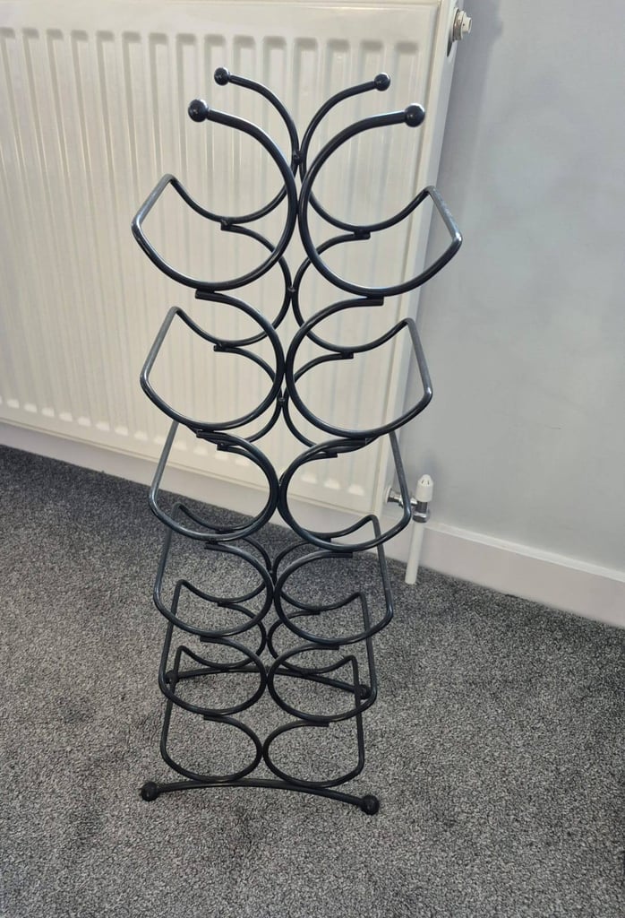 Black wine rack 