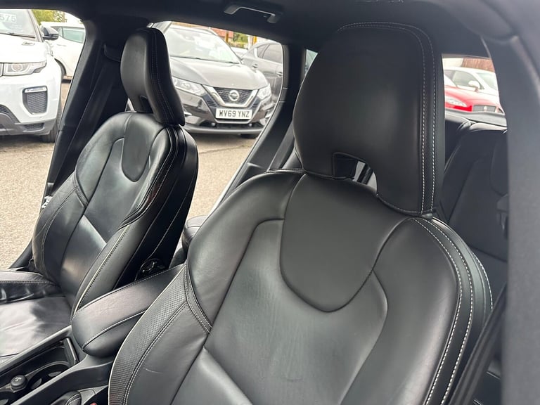2016 Volvo V40 2.0 D2 R-Design Lux Nav Euro 6 (s/s) 5dr HATCHBACK Diesel Manual