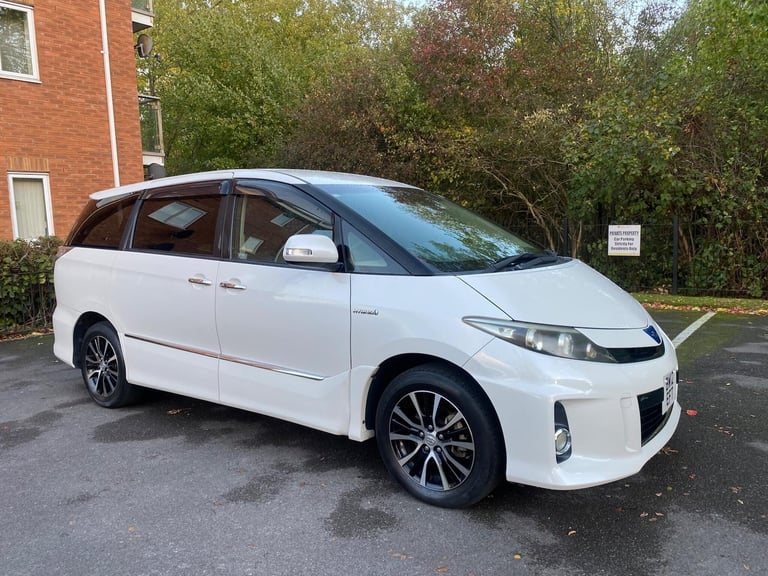 2025 Toyota Estima Petrol/Electric Hybrid Automatic