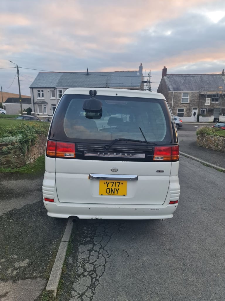 Nissan, 2001, 3490 (cc)