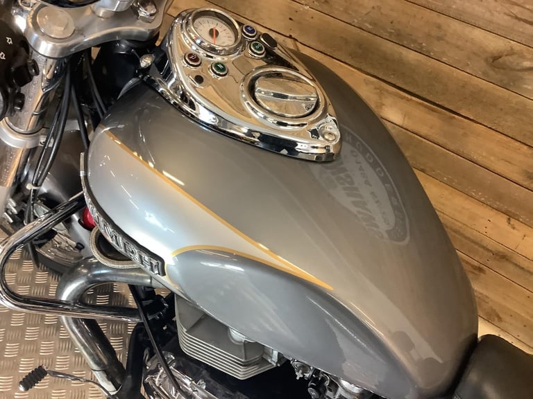 Triumph Bonneville 790 AMERICA