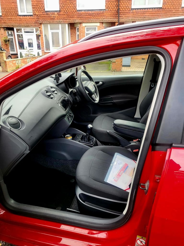 Seat, IBIZA, Estate, 2012, Manual, 1199 (cc), 5 doors