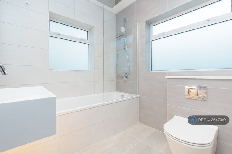 3 bedroom house in Mayfield Road, London, E17 (3 bed) (#2647310)