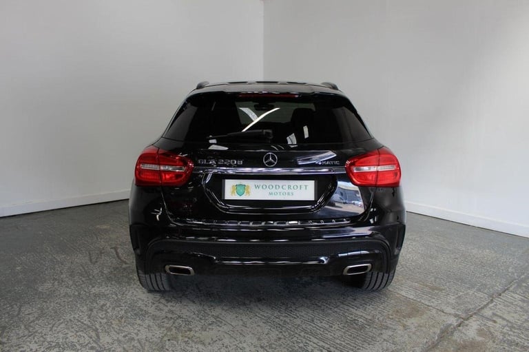 MERCEDES-BENZ GLA CLASS 2.1 GLA220d AMG Line (Premium Plus) 7G-DCT 4MATIC Euro