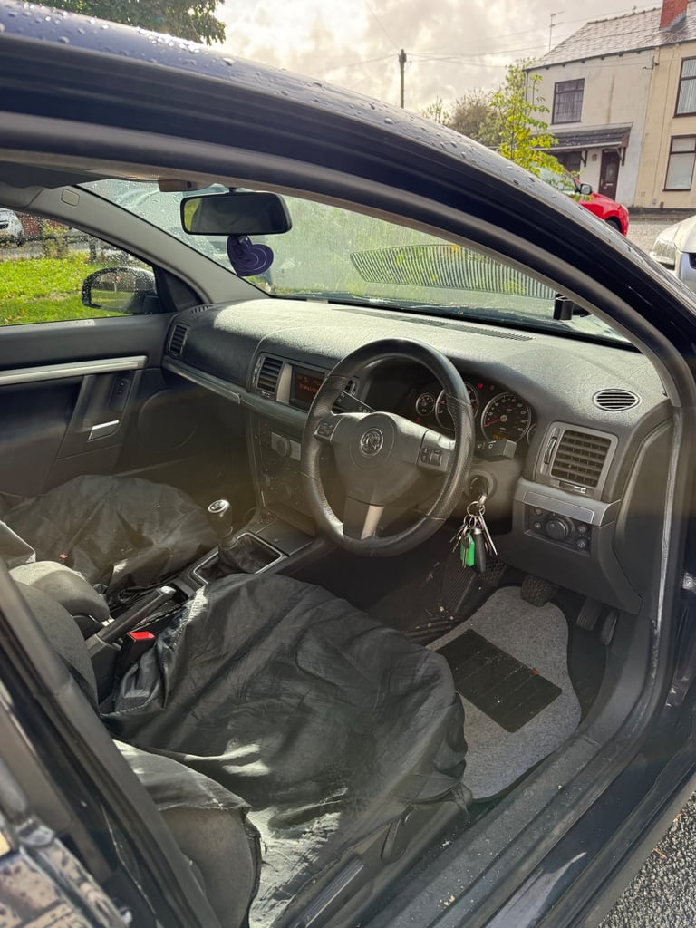Vauxhall Vectra SRI
