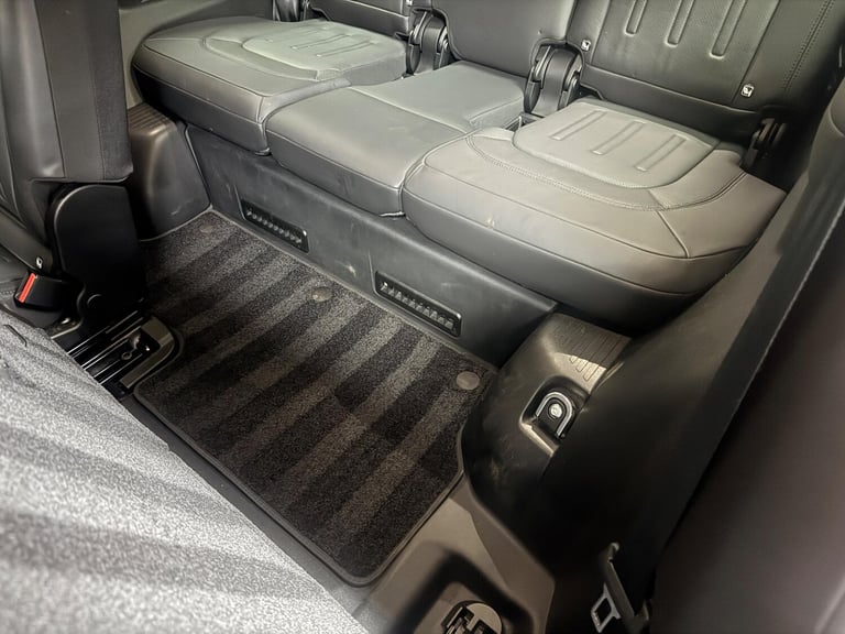 2023 Land Rover Defender 130 3.0 D300 MHEV X Auto 4WD Euro 6 (s/s) 5dr ESTATE Diesel Automatic