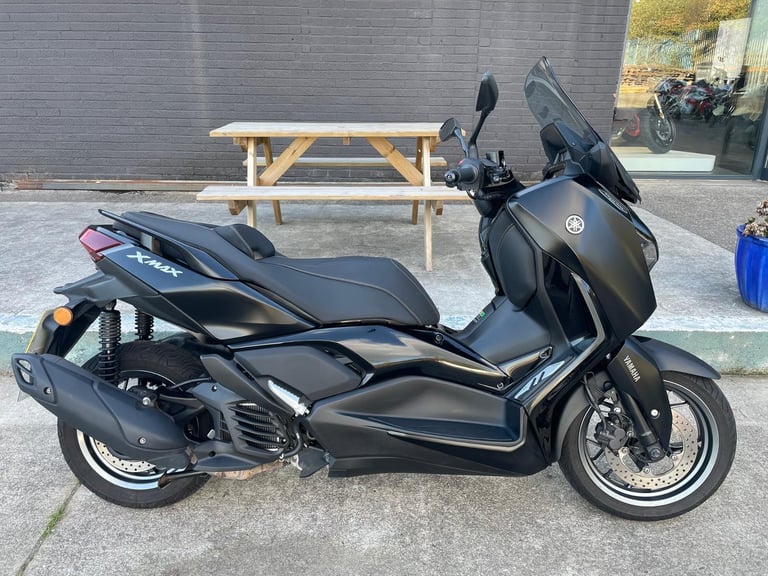 image for Yamaha X-Max 125 Xmax125 Tech Max in Black