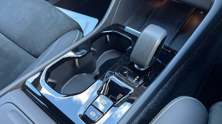 2024 Volvo XC40 Plus B3 Mild hybrid ESTATE Petrol/Electric Hybrid Automatic