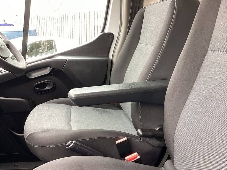 2024 Nissan Interstar dCi 35 Tekna F35 MWB M/R A/C Euro 6 MWB Panel Van Diesel Manual