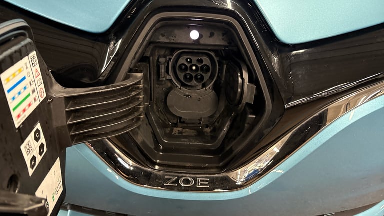 2022 Renault Zoe 100kW GT Line + R135 50kWh Rapid Charge 5dr Auto HATCHBACK ELECTRIC Automatic