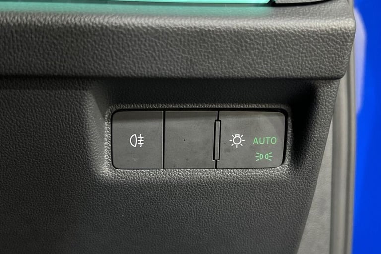 2021 21 SKODA ENYAQ IV 62KWH 60 NAV LOFT SUV 5DR ELECTRIC AUTO (179 PS) TOUCHSCR