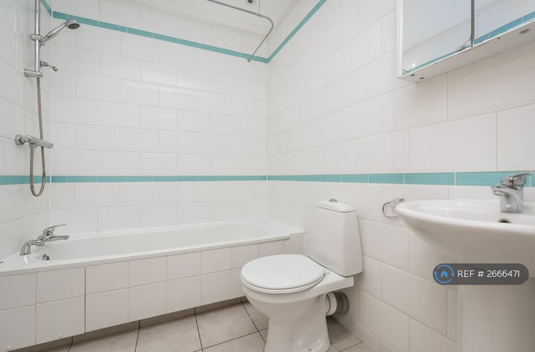 2 bedroom flat in Jowett Street, London, SE15 (2 bed) (#2666471)
