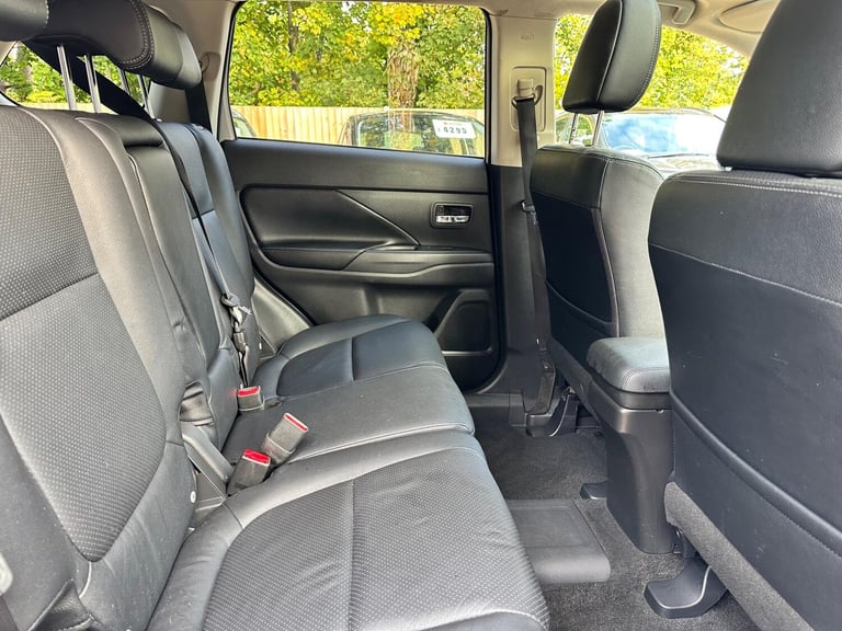 2015 Mitsubishi Outlander 2.0h 12kWh GX4h CVT 4WD Euro 5 (s/s) 5dr ESTATE Petrol/Electric Hybrid ...