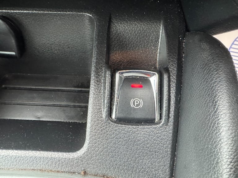 2017 Nissan Qashqai 1.2 DIG-T N-Connecta SUV 5dr Petrol XTRON 2WD Euro 6 (s/s)