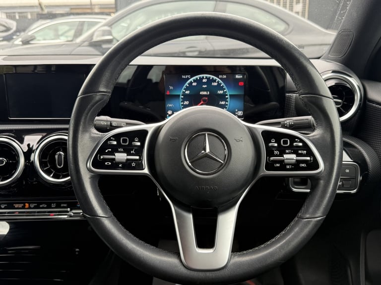 MERCEDES-BENZ A CLASS 1.5 A180d Sport 2019