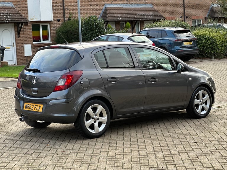 2013 Vauxhall Corsa SXI Automatic 1.4L Petrol 59,000 Miles Full Service History 1YR NEW MOT  1 OWNER