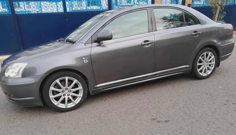 Toyota AVENSIS 2006 2.0 petrol automatic 