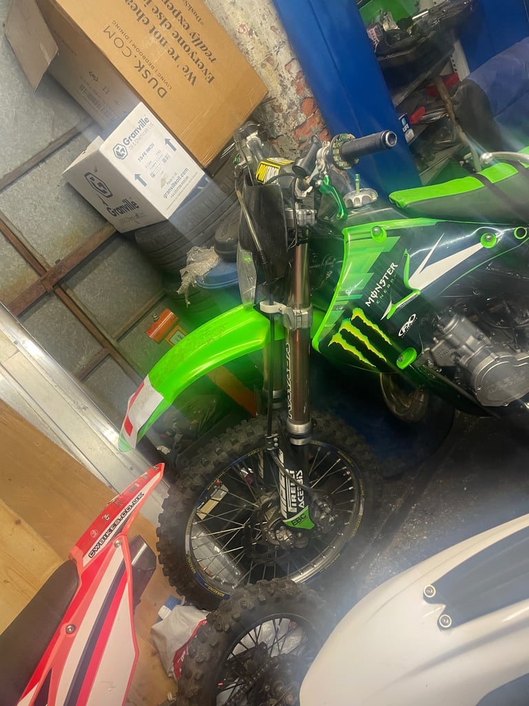 Kawasaki, 2003, 124 (cc)