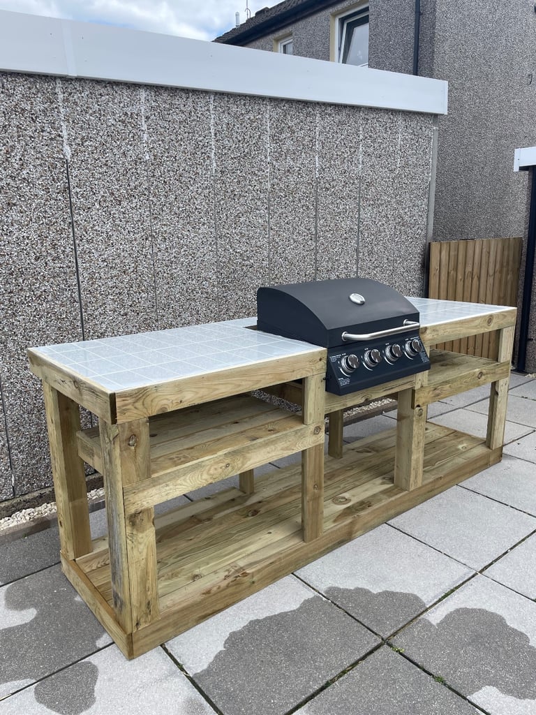 image for Outdoor Kitchen with Gas BBQ – Solid Timber & Tiled Worktops