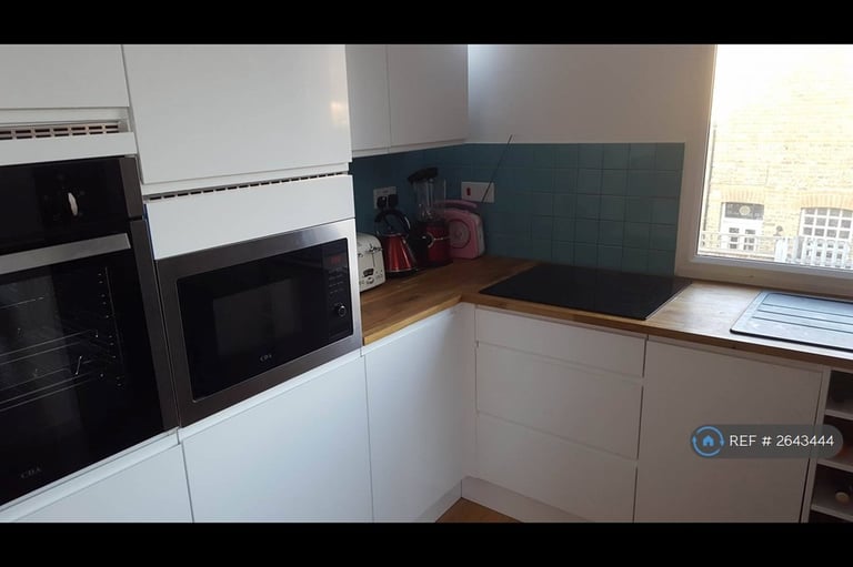 3 bedroom flat in Kings Road, Kingston, KT2 (3 bed) (#2643444)
