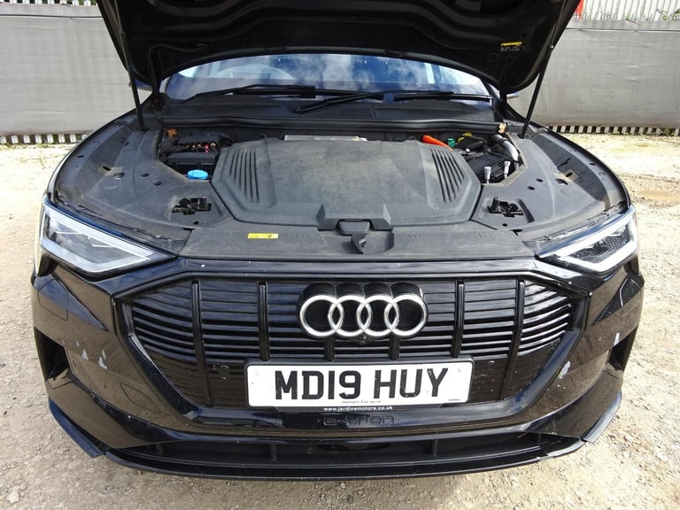 2019 19 REG AUDI E-TRON LAUNCH EDITION 55 QUATTRO ELECTRIC AUTO DAMAGED SALVAGE