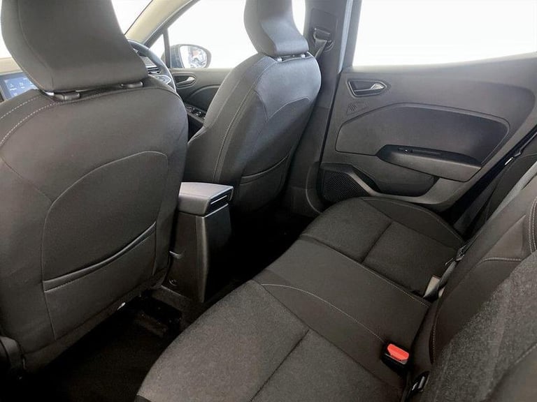 2022 Renault Clio 1.0 TCe Iconic Edition Euro 6 (s/s) 5dr Manual Hatchback Petrol Manual