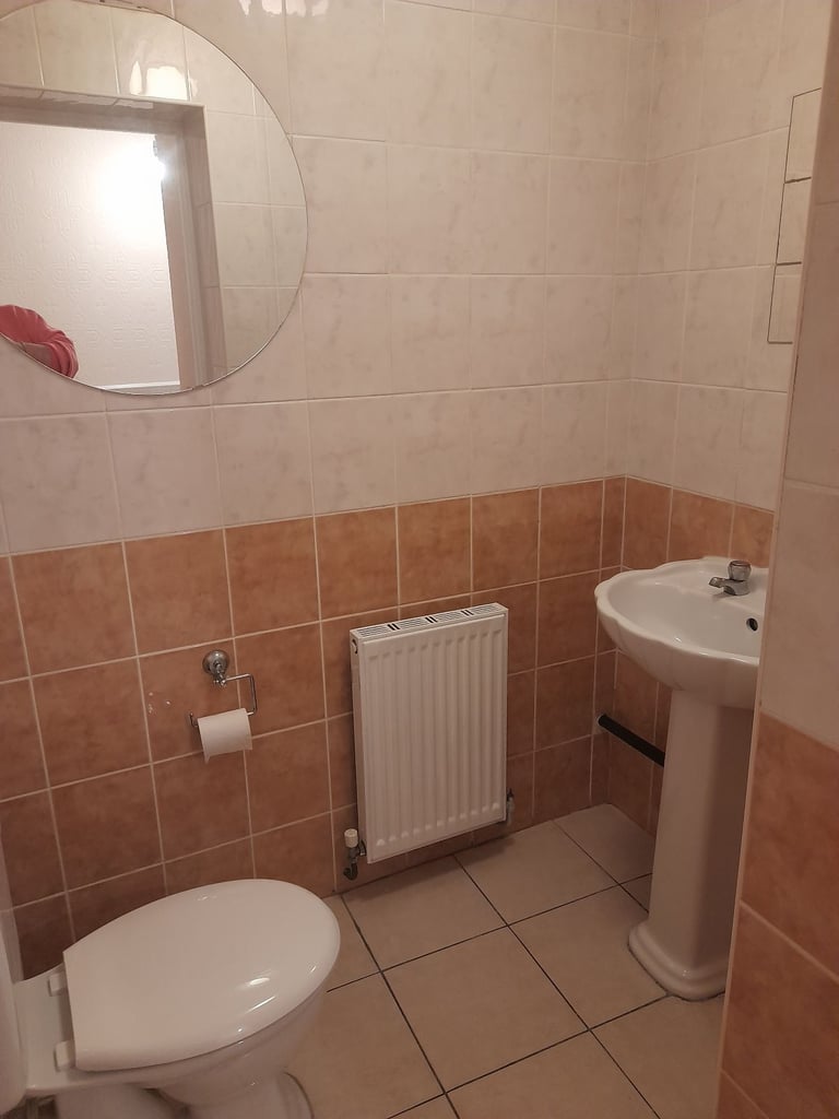 LARGE 2 bedroomed flat to let in Thorne.  DN8 5EL