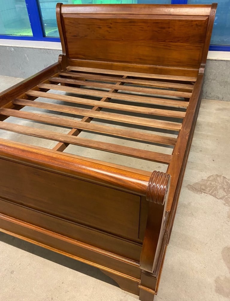 Solid Teak King Size Sleigh Bed